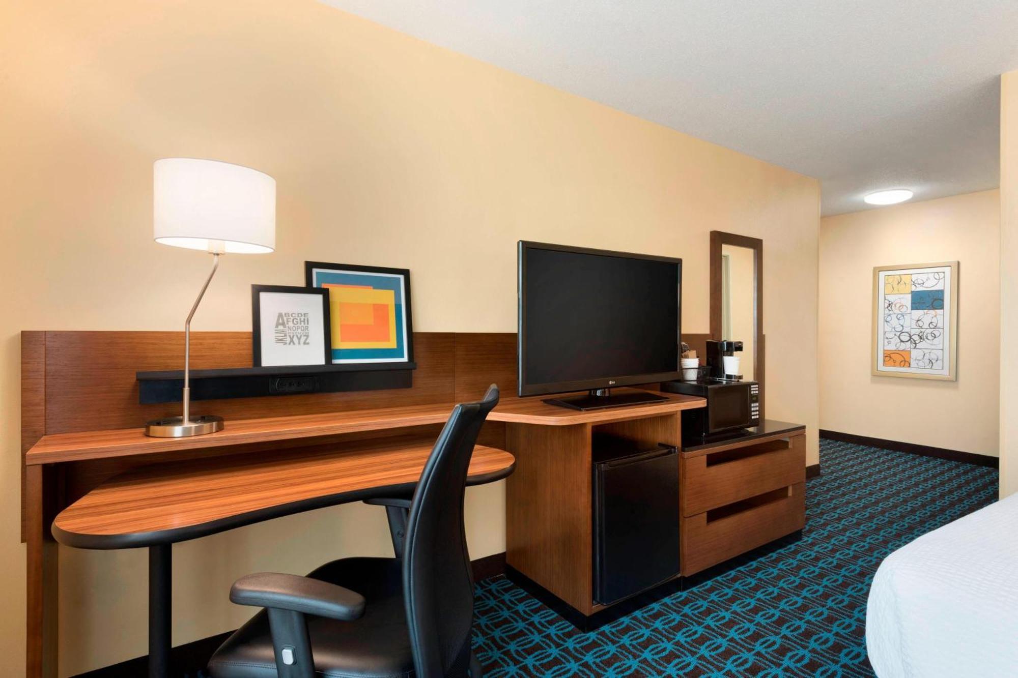 Fairfield Inn & Suites Hartford Manchester Exterior foto